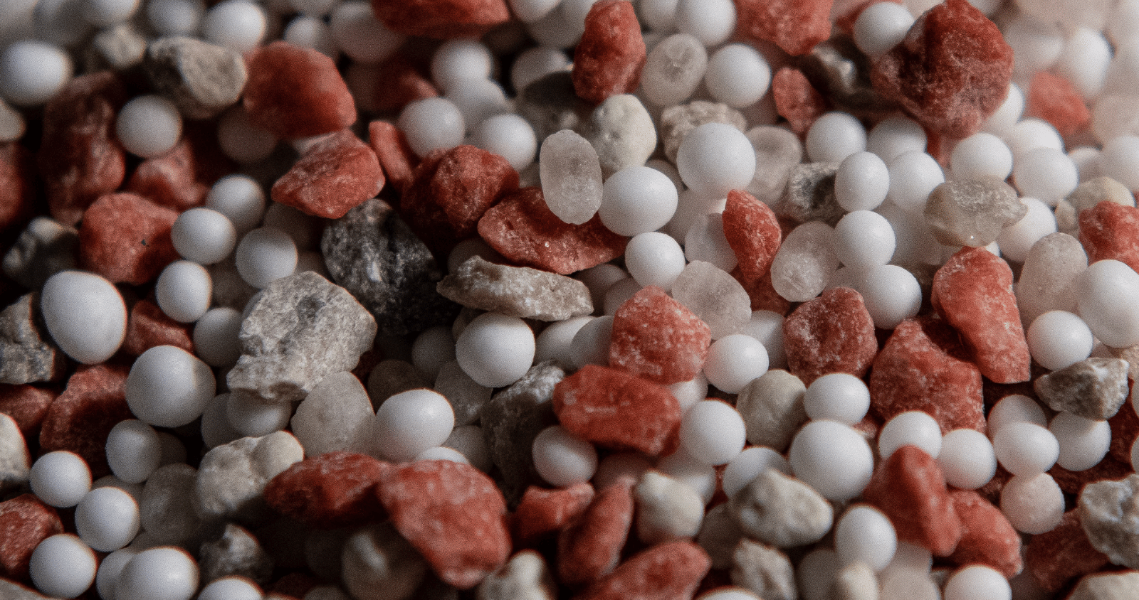 Don’t underestimate the power of fertiliser for WA lawns and gardens