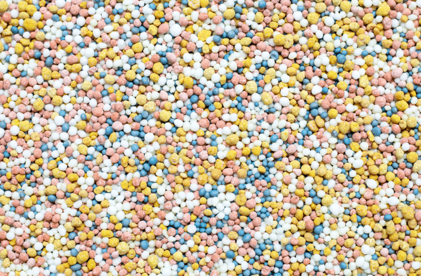 Why Urea is bad for WA home lawns (+ 4 great alternatives!)
